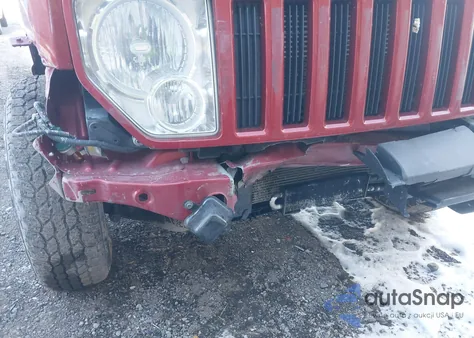 2008 Jeep Liberty Sport из США, поврежденный, VIN 1J8GN28KX8W224637